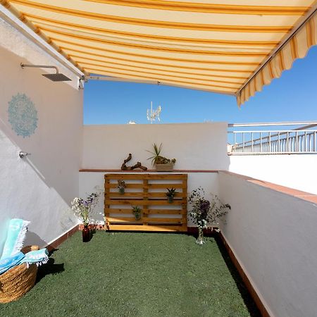 Sea & Wave Al Rolo Beach Apartment Malaga Bagian luar foto